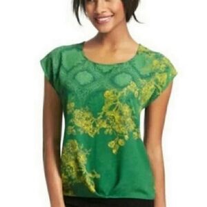 Cabi green print blouse 597